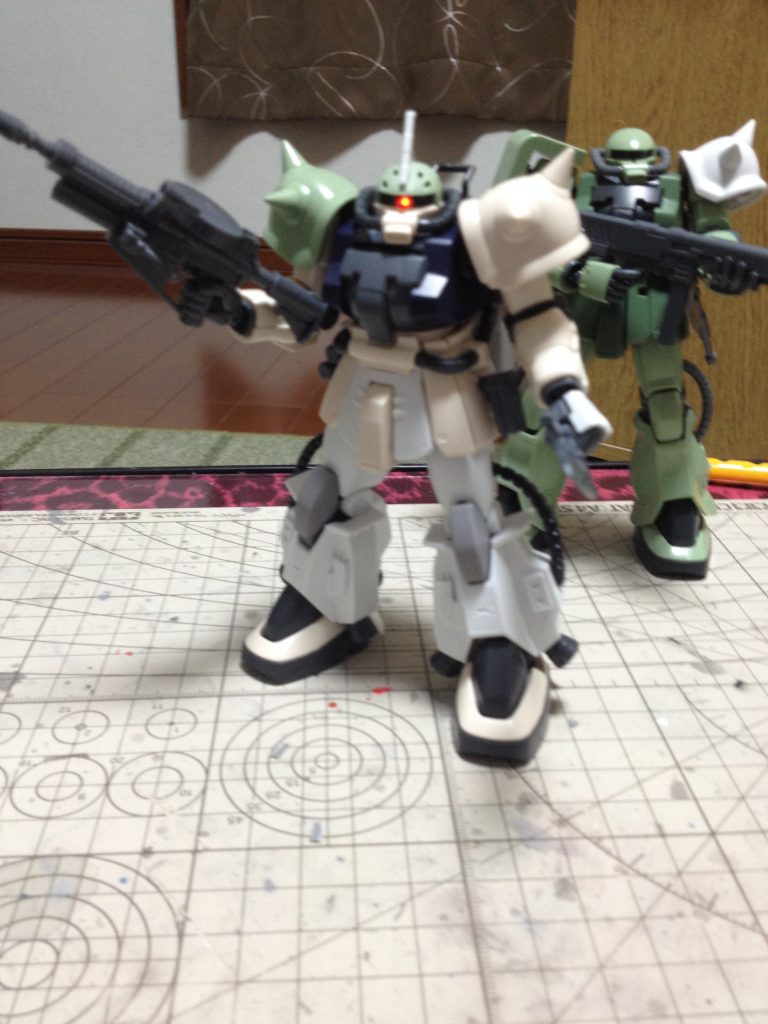 モノアイ電飾加工後。