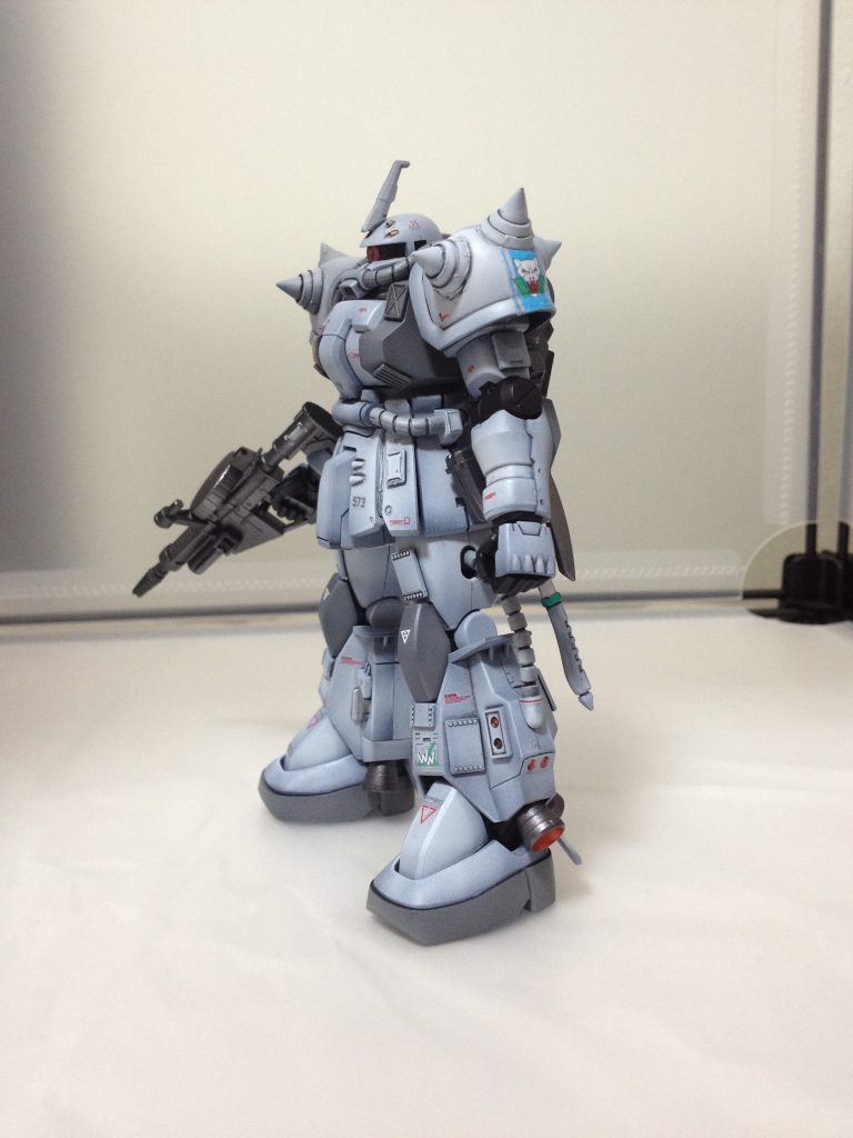 スパイクはビルダーズパーツのMSスパイクを使用。各部分にビルダーズパーツのMSパネルを貼付。