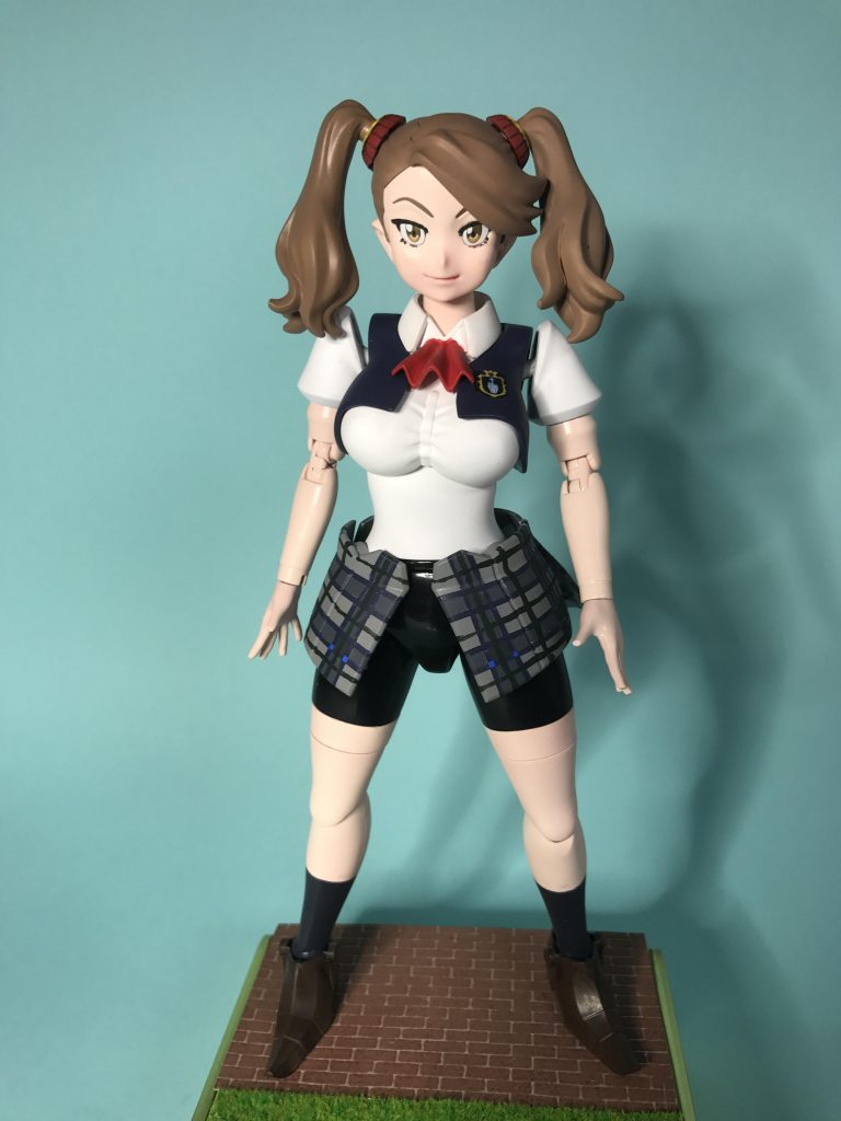 正面から。スカートはキットそのままなのでスパッツが…。