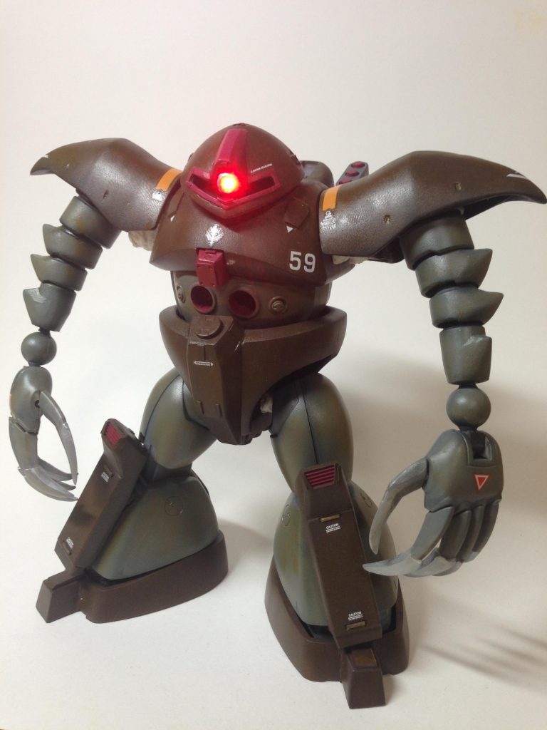 モノアイを初めて光らせてみました！