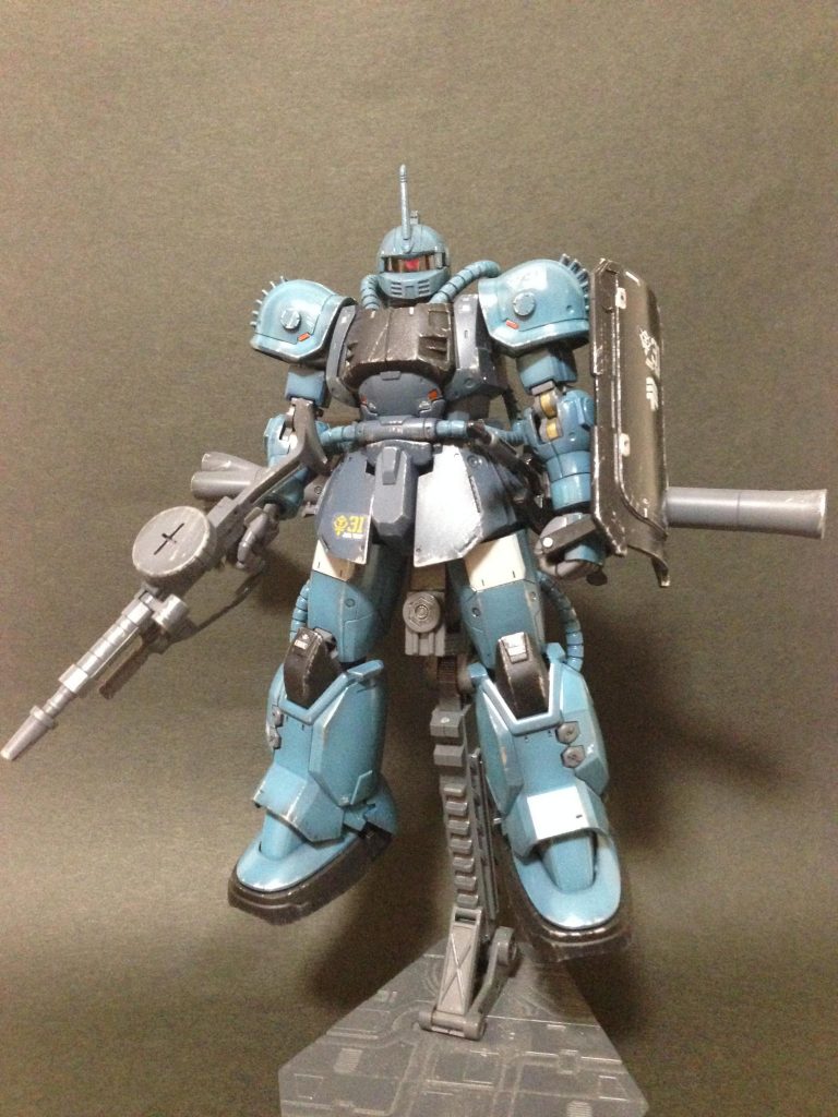 武装もザクマシンガンに変更