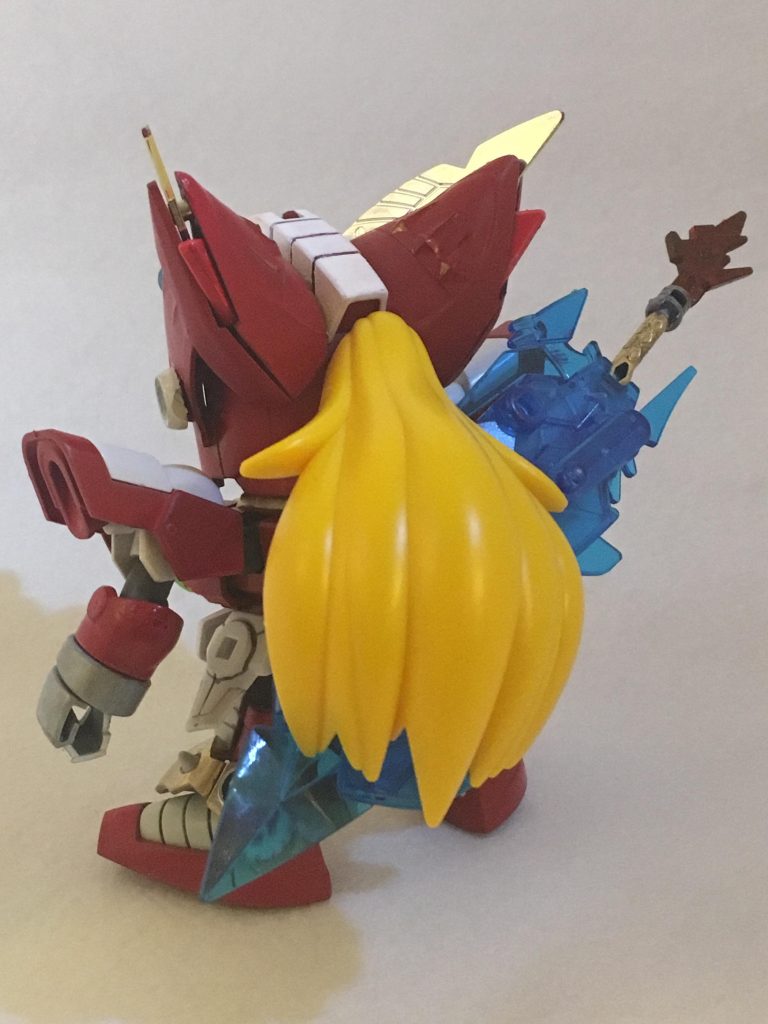 元々は魔星大将軍の兜を眺めていて「ゼロのヘルメットっぽい形してるなー」と思ったのがきっかけでした。
そこから「ゼロ作るんなら素体もゼロガンダムでしょ」という安直な発想から生まれました。