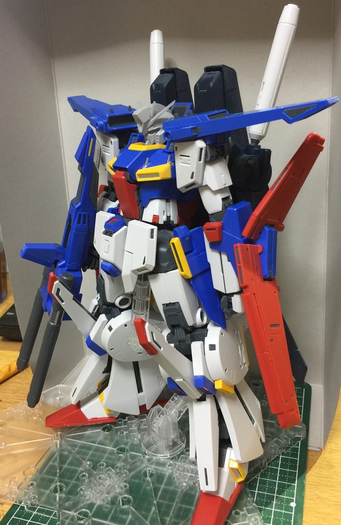 ポン付けすると頭部がかなり後ろになってしまい、バランスが悪いので、
ジョイントの加工は必須みたいです。