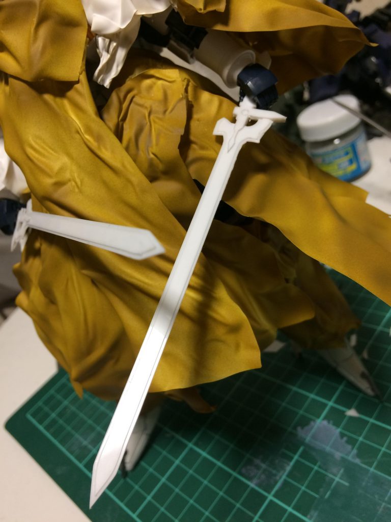 エリュシデータはプラバンで製作