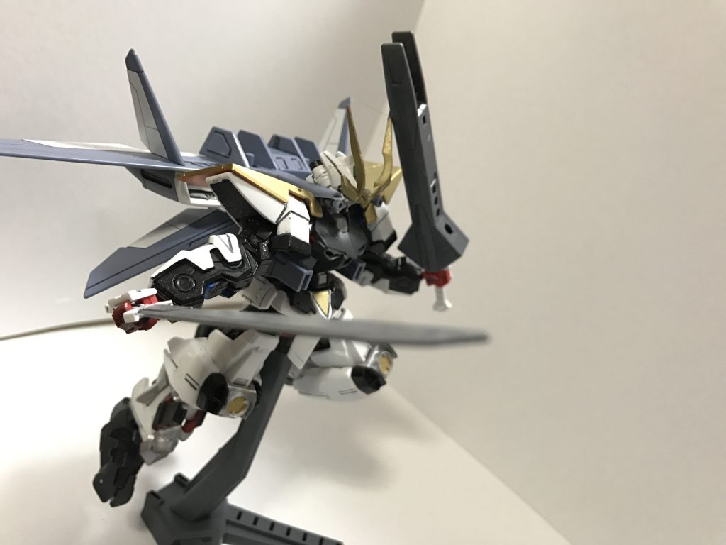 【対艦刀＆斬艦刀「フィフリン」】
武器は接近武器のみ。