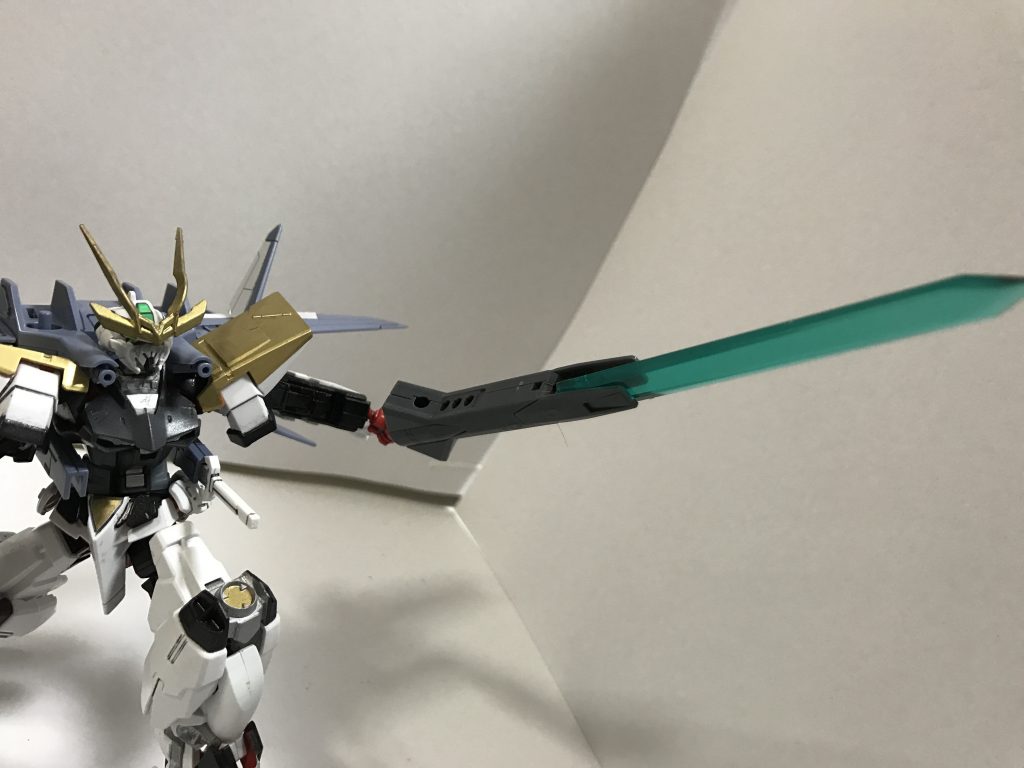 【斬艦刀フィフリン構え】
フィフリンとは、宮本武蔵に縁のある五輪の書から→フィフス(五)＋輪 の造語。