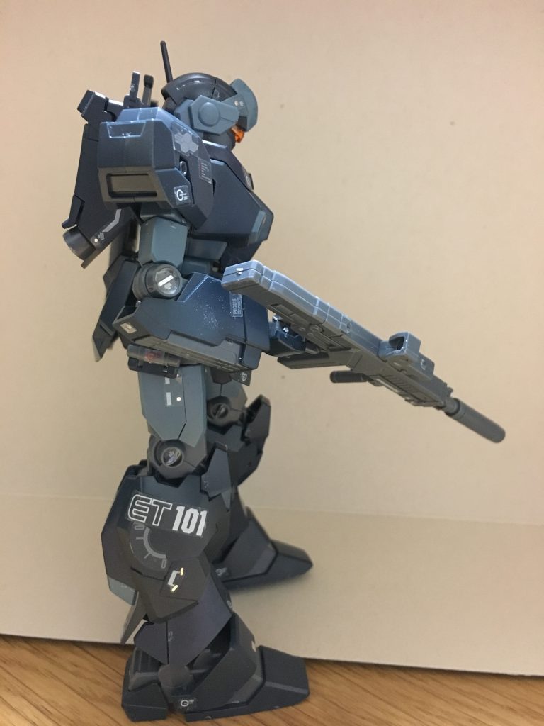 サイドショット。アーミー感が出ていて兵士という感じがして好きです。(momocupl3)