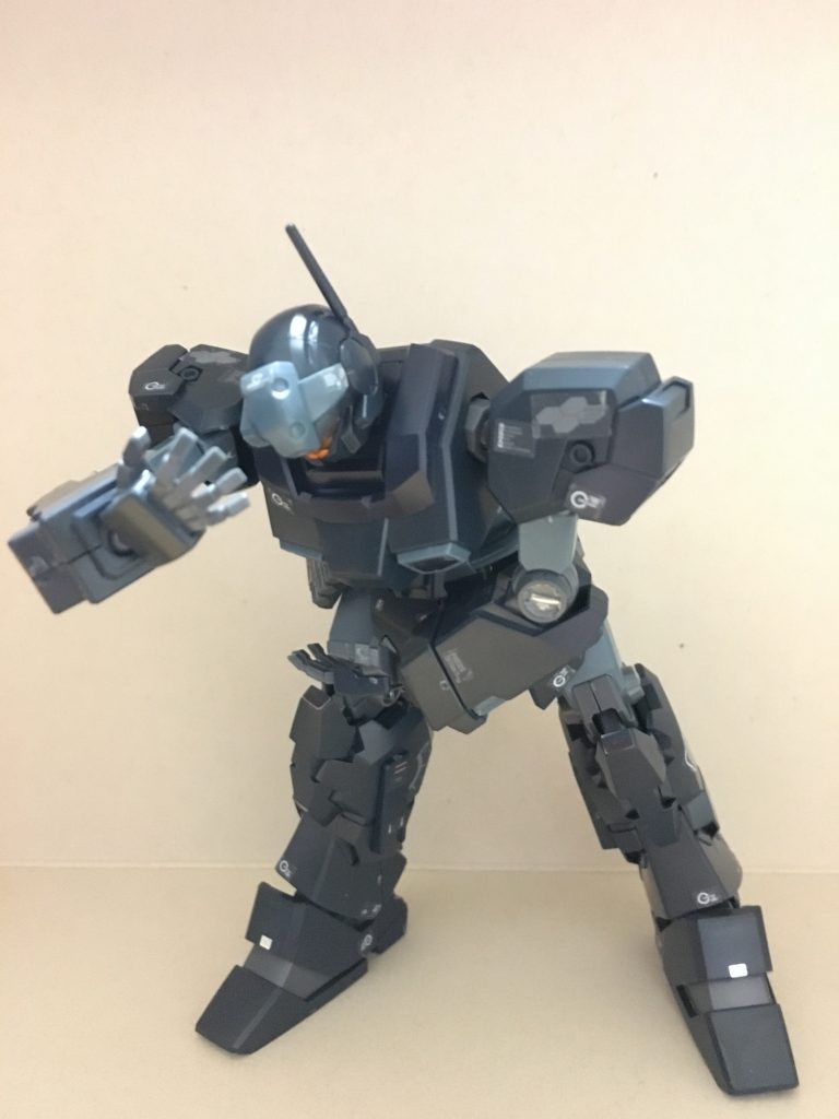 すーぐ、こんなポーズを取らせたくなってしまいます。(silly)