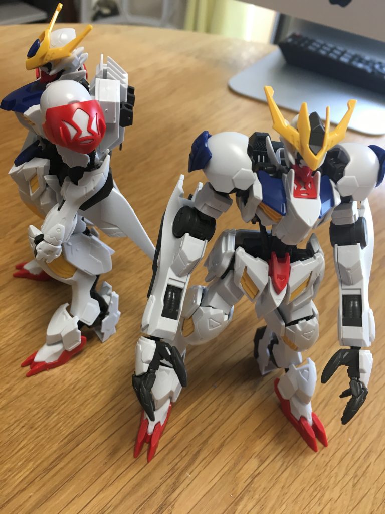 今回も素組みでしたが、ちょっと芝居染みた感じで撮影してみました。