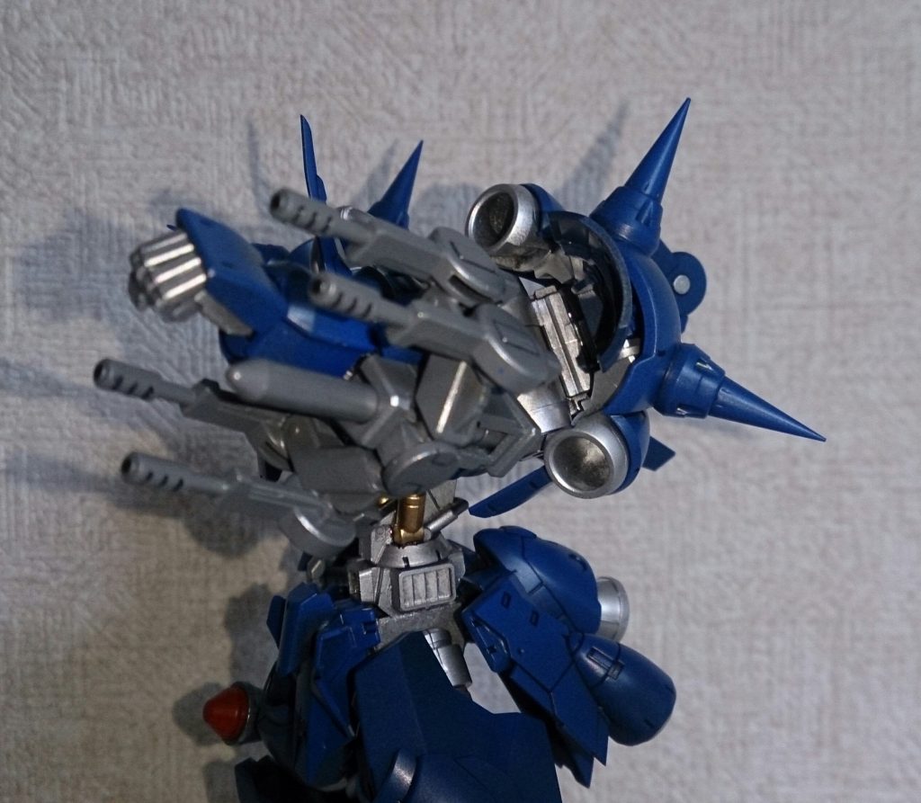 スライド式機銃「ステロペウス」
使用時にはバンカーと共にスライドする四連装の機銃。相手を突き刺し、盾にしながら撃つことも。

アイン買いすぎて、余りまくってたので使いましたf(^_^;