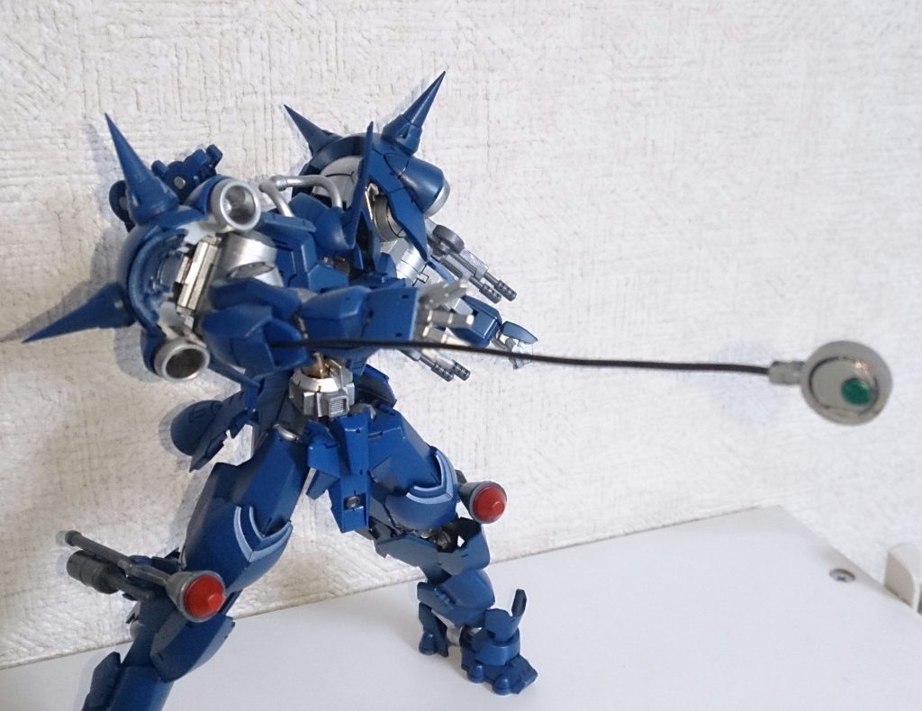 ワイヤーマイン
チェーンマインをヒントに機雷を単発にしたもの。相手に設置後ワイヤーを引き抜くと数秒後に爆発。