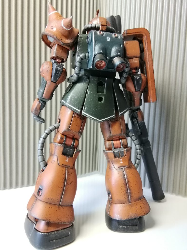 足の裏のウェザリングがとても目に入るバックショット。いい味でてるでしょうか?