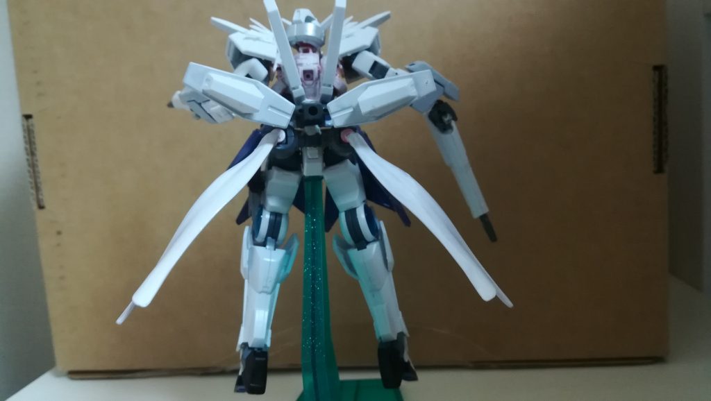 バックショット
リボンに似せたレイアウトをしてます。
足の稼働は妨げたくないけど、フレームが見えているのは好きではないのでリボンでそれっぽくする。我ながらいい出来だと思います(^.^)/~~~