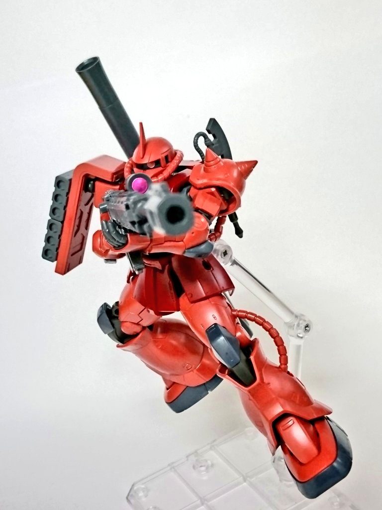 [素組み]HGシャア専用ザクⅡ–2枚目/制作者：もつなべ