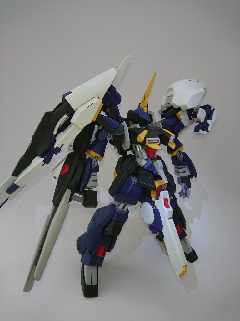 以前からGディフェンサー的な強化ユニットは考えていたんですが先日作成したウーンドウォートを取り付けて見たところいい感じになったのでそのまま製作しました。