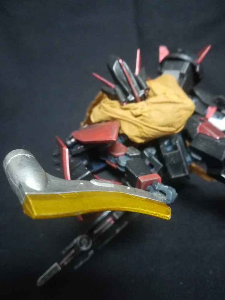 ## ヴェノムチョッパー
ハンマーチョッパーの刃を特殊な超硬金属から精錬された刃に変更した近接戦用武器。
それ以外は通常のハンマーチョッパーと大差ない。