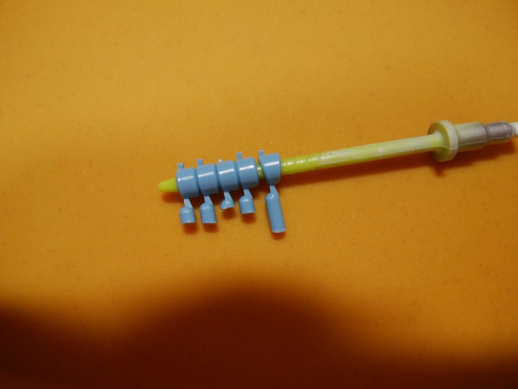 同じ位置に合わせた後に2度切りを行います。