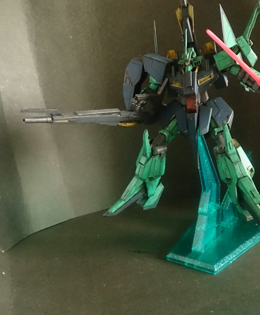 サーベルのビーム刃はちょうどええ長さにカットしてます