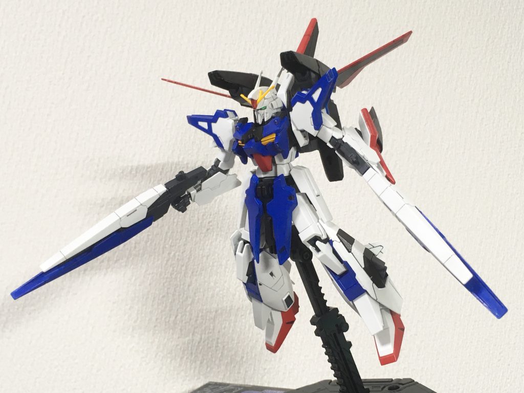 水色主体の素体カラーもいいですが、Z系としてはやはりZカラーはアリですね。