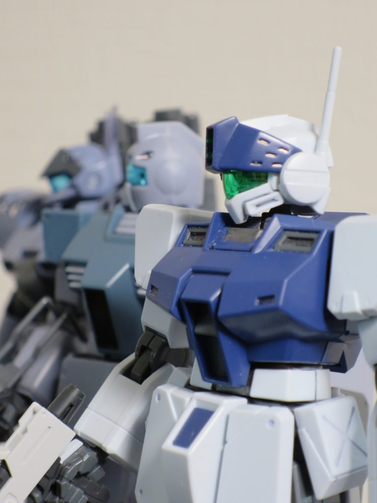 構図は某太陽の勇者のOPっぽく。
ひっみっつめーいたー♪
ビルドダイバーズとかバリバリオマージュしてるし、いいよね?