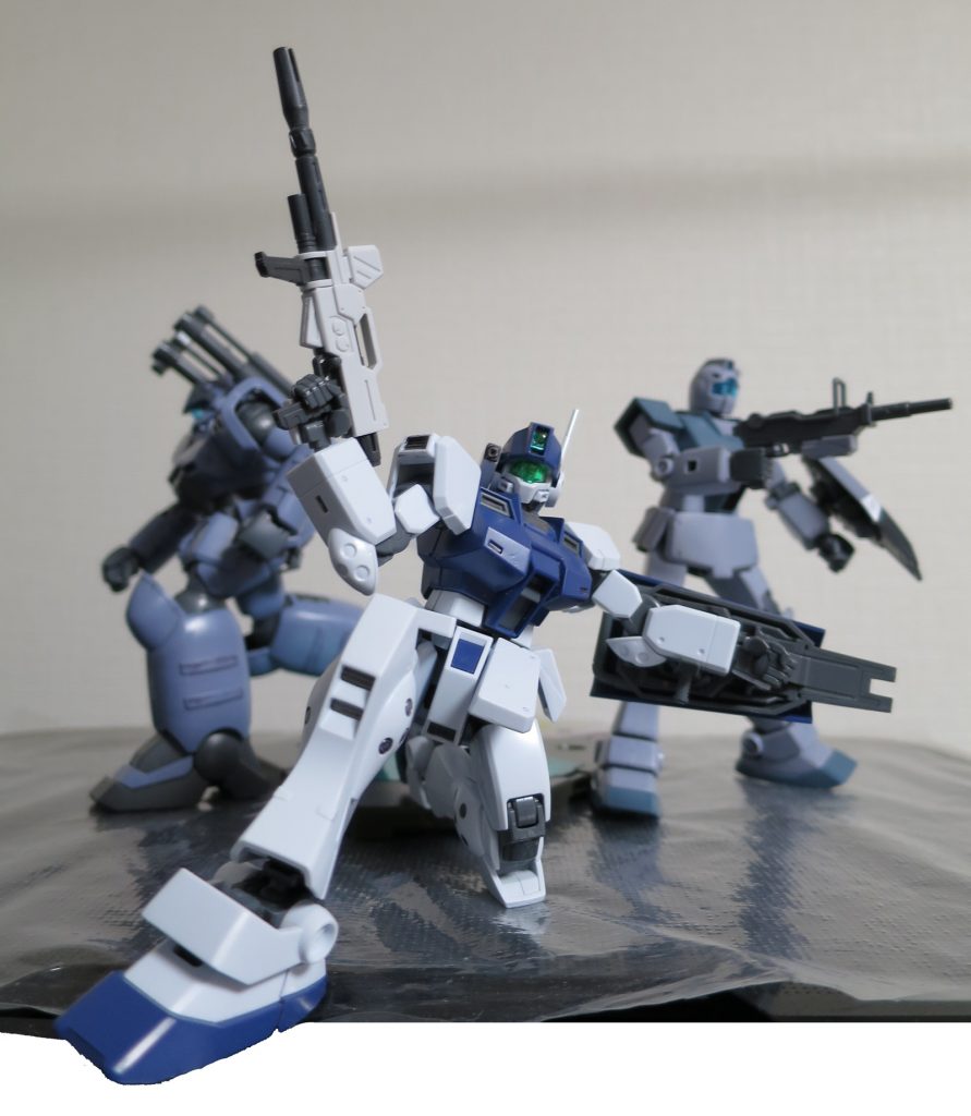 コロニーの落ちた地で
って感じの一枚。
ビームライフルは、新しい方の陸ガンから拝借しました。