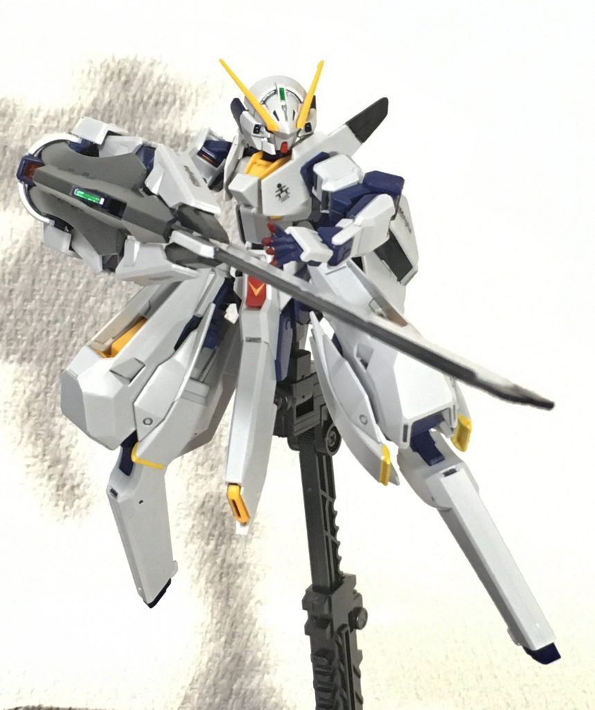 こんな細腕でこの長物を振り回すなんてどれだけの高性能なんだか。