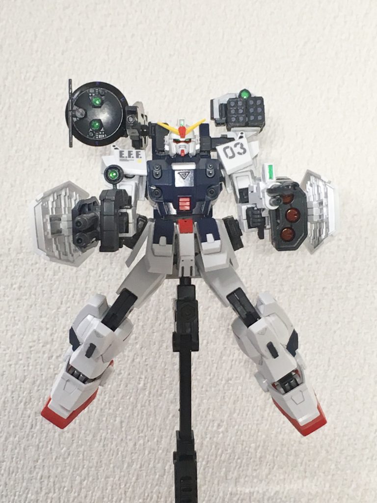 〈フルファイア〉もう少し小型ミサイルとかスラスターを増やしたかったです。