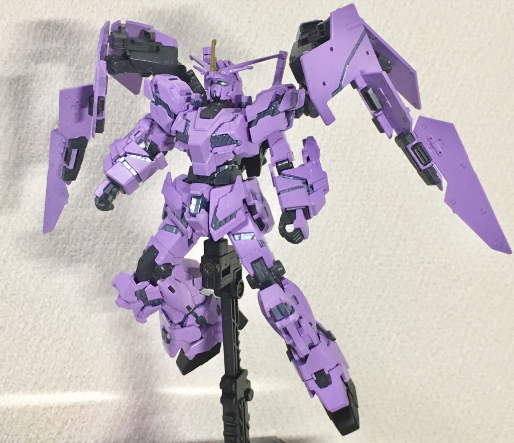 天幕のイメージでもシールドを拡げてみると翼の様に見えてきます。