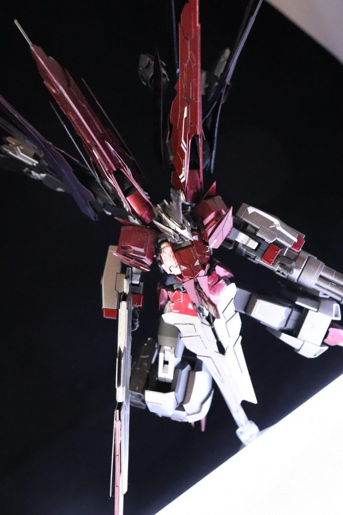 ガンダムフレーム・フェニックス–3枚目/制作者:あぬびすん @anubisnn