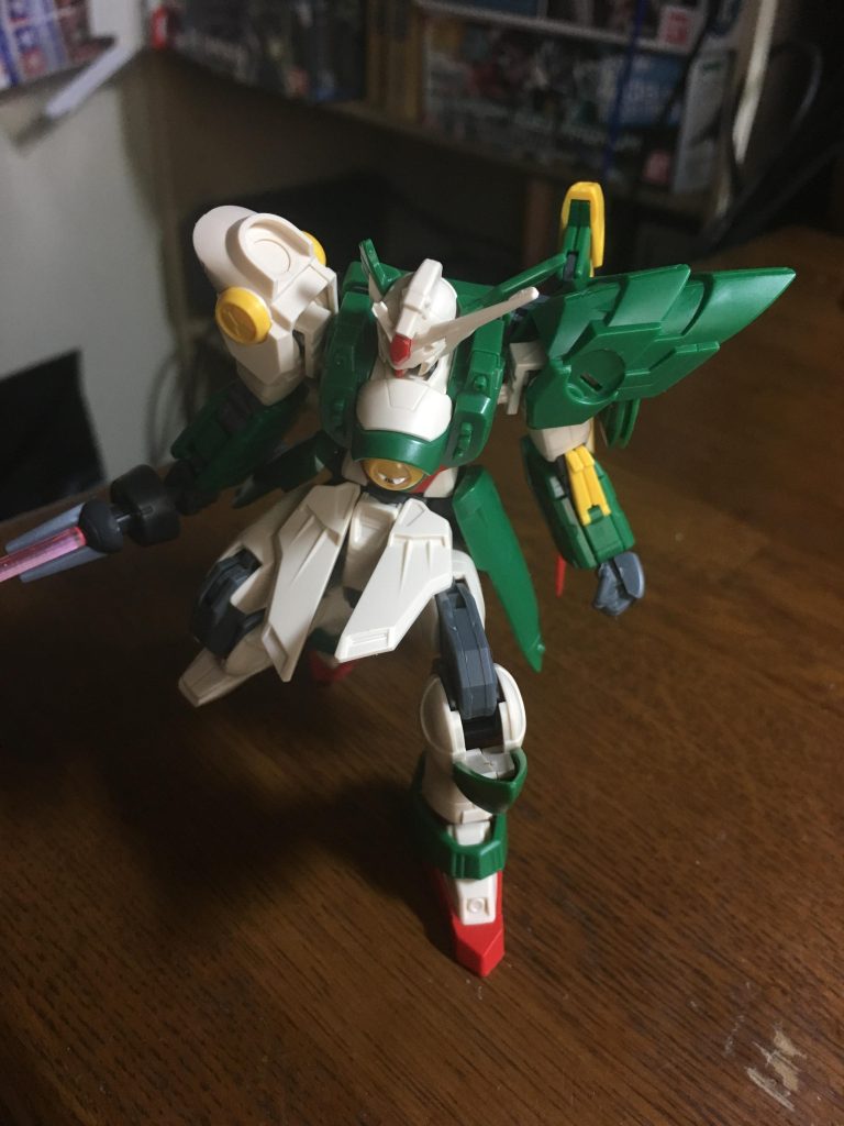 パチ組みだとこんな感じ。流石にそのままでは困るのでいくつか改修しました