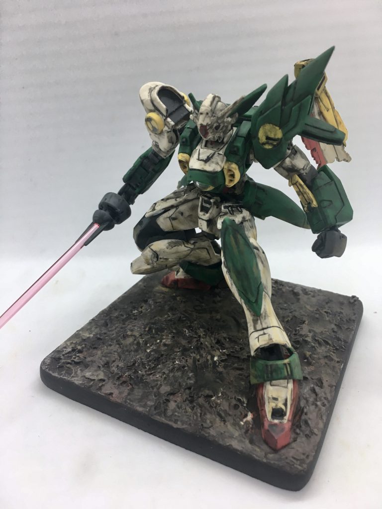 正面から。台座もお手製です