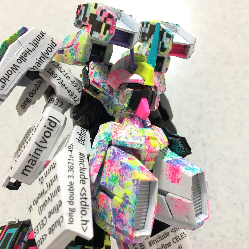 今回は初めてスポンジを使ったチッピングに挑戦。背部や武器類に使い統一感を持たせました。