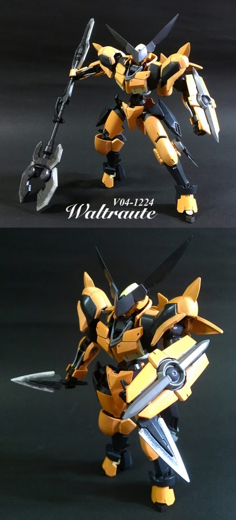 *4番機[勇気ある戦乙女]ヴァルトラウテ*。ゲルヒルデと同じく接近戦での強力さに主眼として開発された機体で、リアクターバランスなども同様。ただし、ある程度の頑強さを保ちつつ、突進時の推力をもたせた仕上がりとなっており、ブリュンヒルデと同じ、背部スラスターを装備する。主兵装は超大なヴァルキュリアバトルアックスで、柄尻はランスとしても使える。また、緊急時用のショートダガーと専用のシールドを備えている。鮮やかなライトオレンジの外装と、クワガタを思わせる大きなヘッドガードが特徴的で、ゲルヒルデとともにＭＡへと先陣をきる様は二つ名の勇気そのものである。