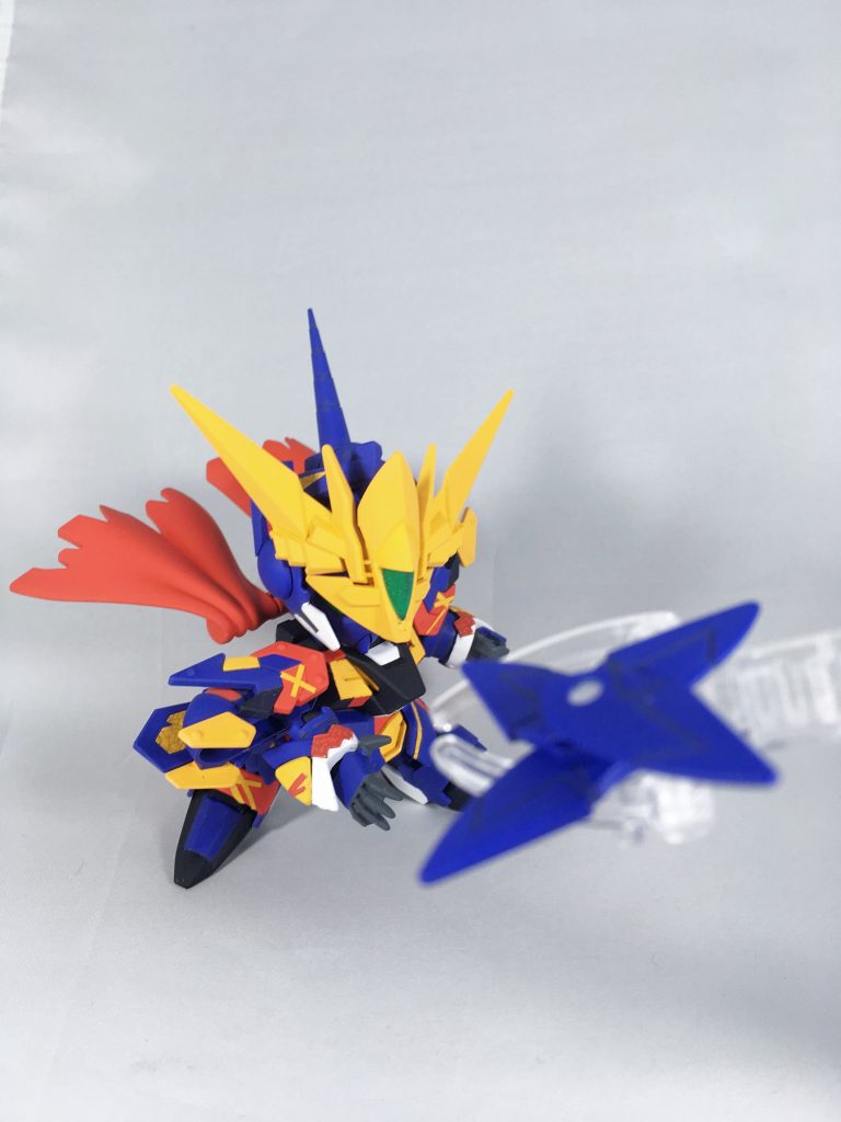 おまけでアカシックバインダーのサイコフレームパーツを改修してファングスラッシャーを作ってみました。RX零丸の手裏剣がいい参考になりました。切り裂けっファングスラッシャー!!