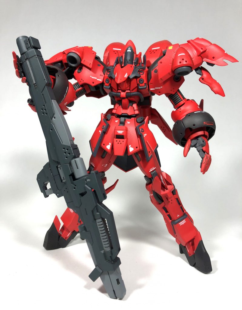 オマケの射撃武器「ハイメガ・バズーカ」とともに。
驚異的な攻撃力を誇るが、一射ごとに砲身冷却が必要なため連射は不可能、という設定。