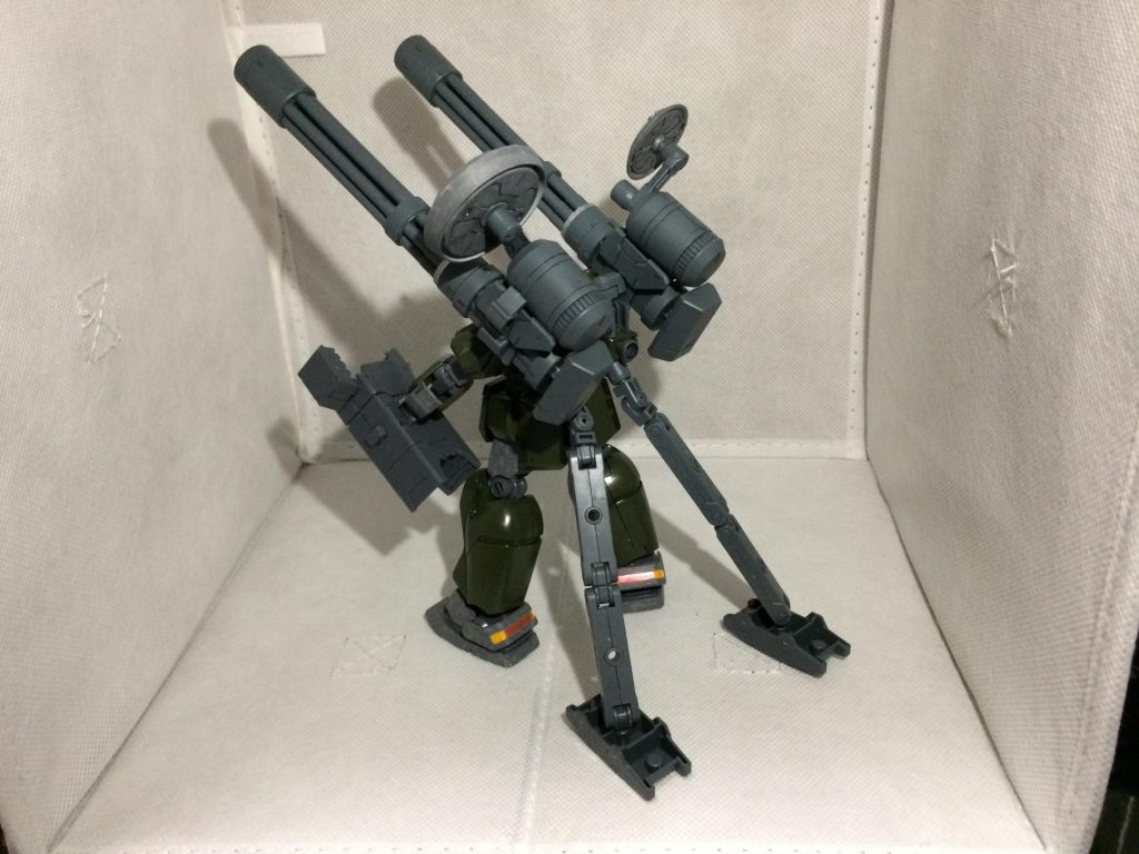 補助脚を展開して仰角をかせごう!