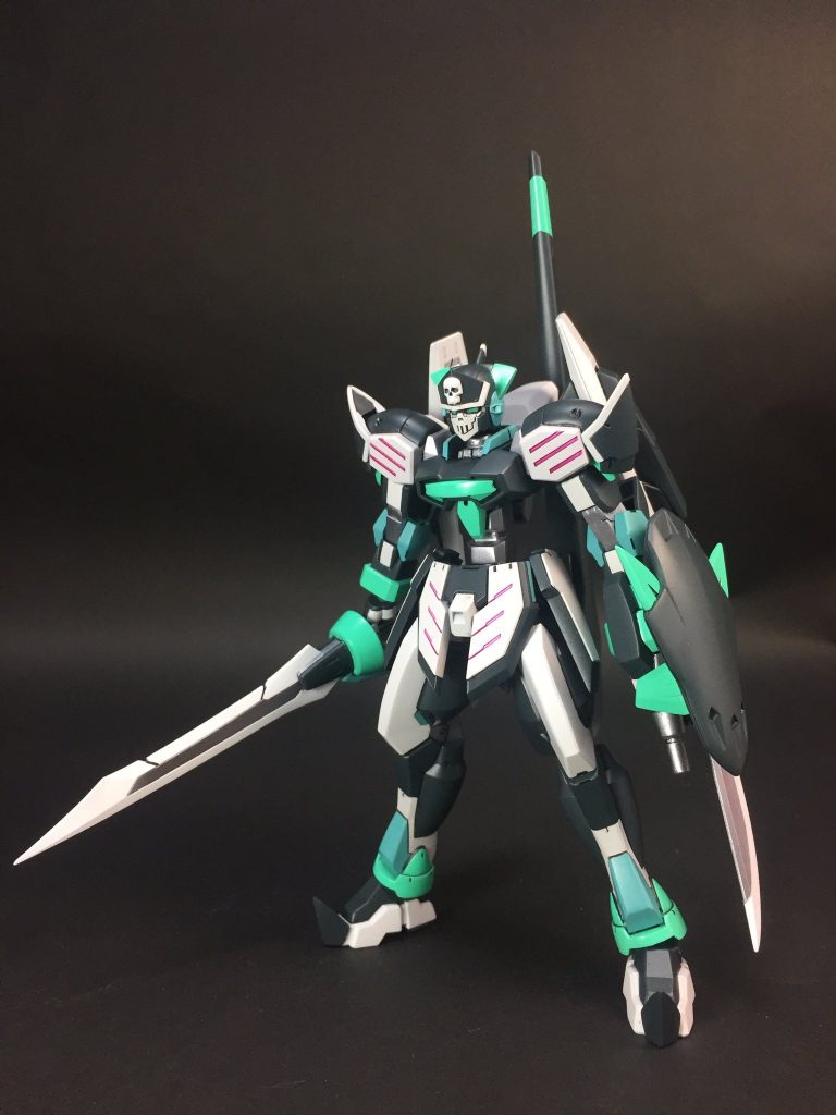 地球連邦とヴェイガン、ビシディアン どの組織にも属さない謎の機体