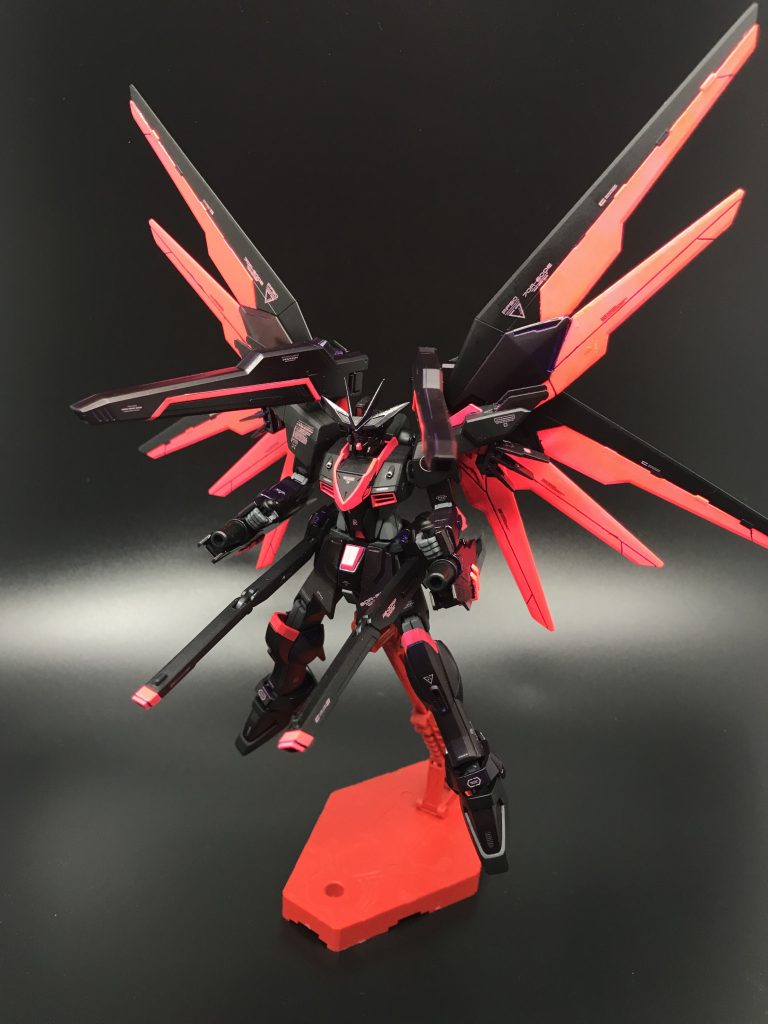 写真じゃわかりにくいですがピンク部分は蛍光ピンクを使用。目が痛い…