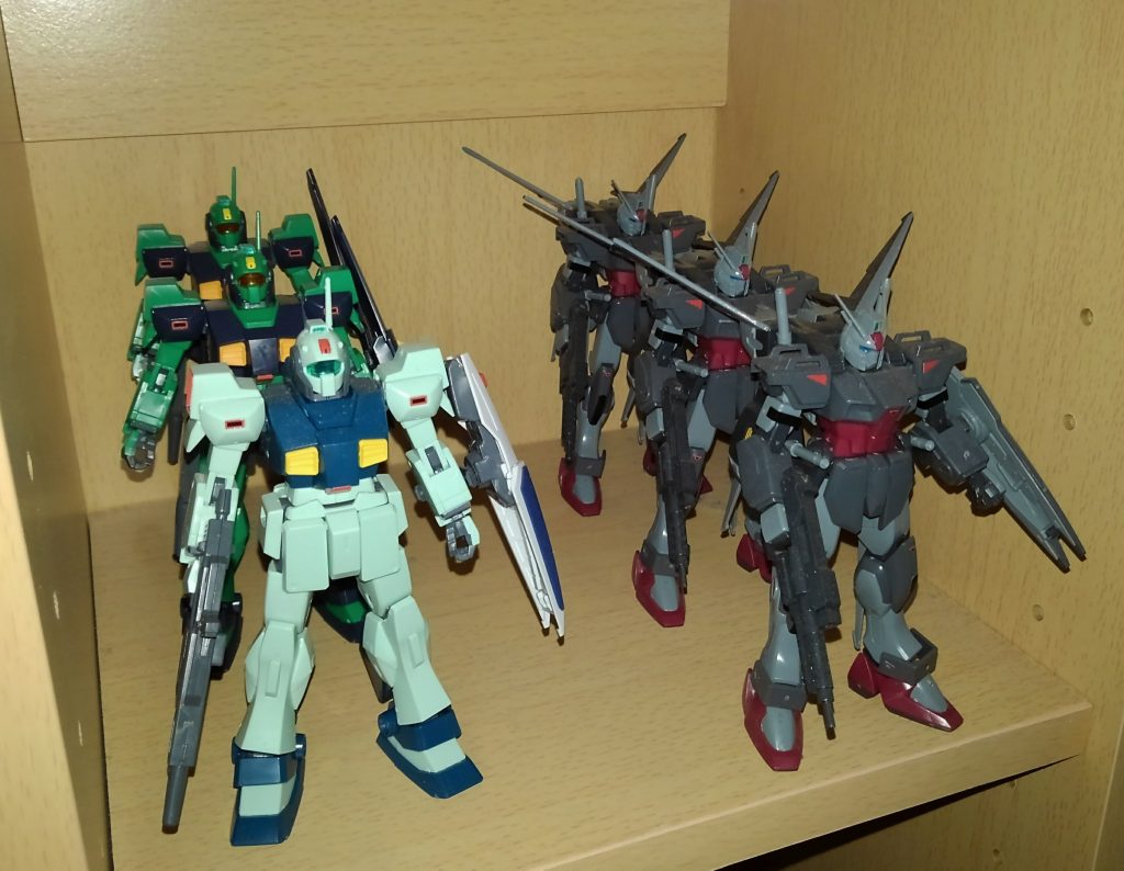 メイン画像左上。ネモ小隊とダガー小隊。