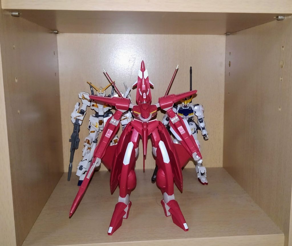 メイン画像右下。ユニコーン、バルバトス、アルケー。