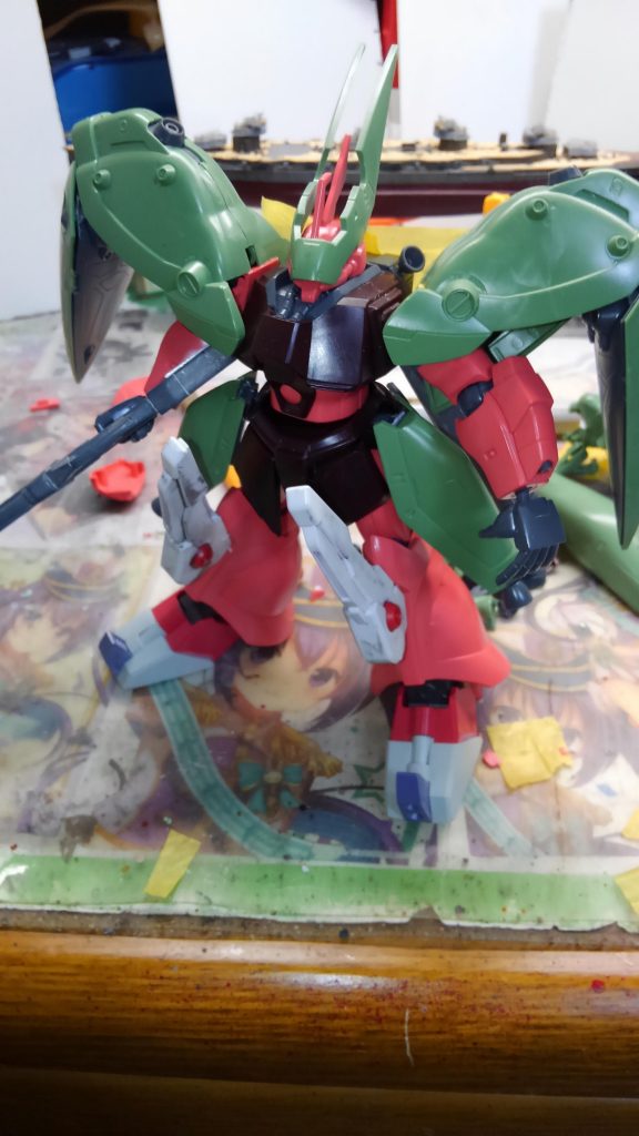 ベースHGのゲルググイェーガーにノエル・ジール、Ex-sガンダム、ヤークトドーガ？を使用しています。写真は、塗装する前です。