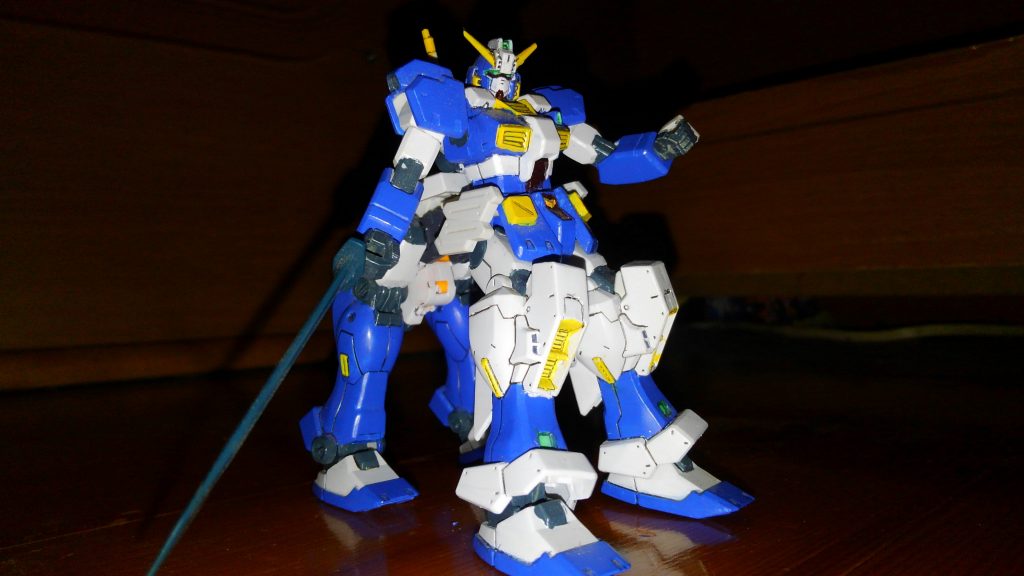 武装は全て使ってしまっていたのでこれまたジャンクパーツの剣を接着。
持たせてすらないやっつけ具合の酷さです( ・∇・)
因みにハイザック本体は行方不明・・・どこいったんやろか(おい