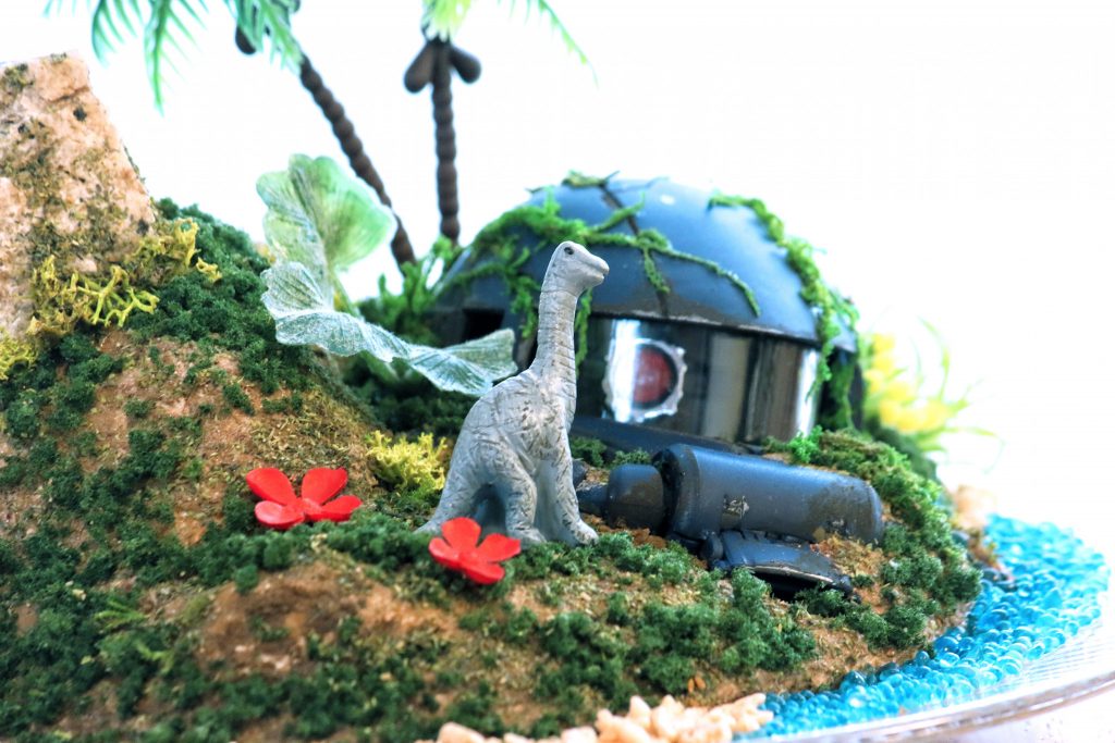 ザクのたった一人の友だち、恐竜さん。縮尺は気にしないでください。