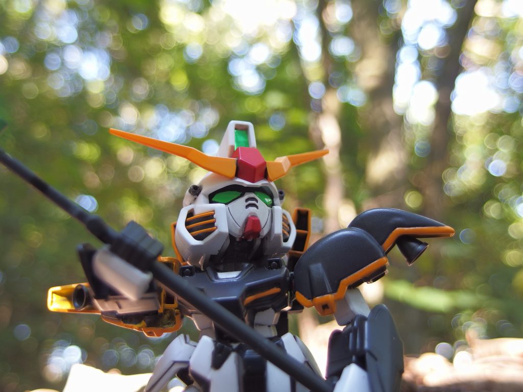 SDEXのガンダムデスサイズヘルEWと旧キットの1/144デスサイズを組み合わせてアーリータイプとしました。