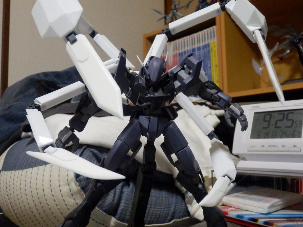 プラ板の箱組。実は伸縮ギミックアリ。