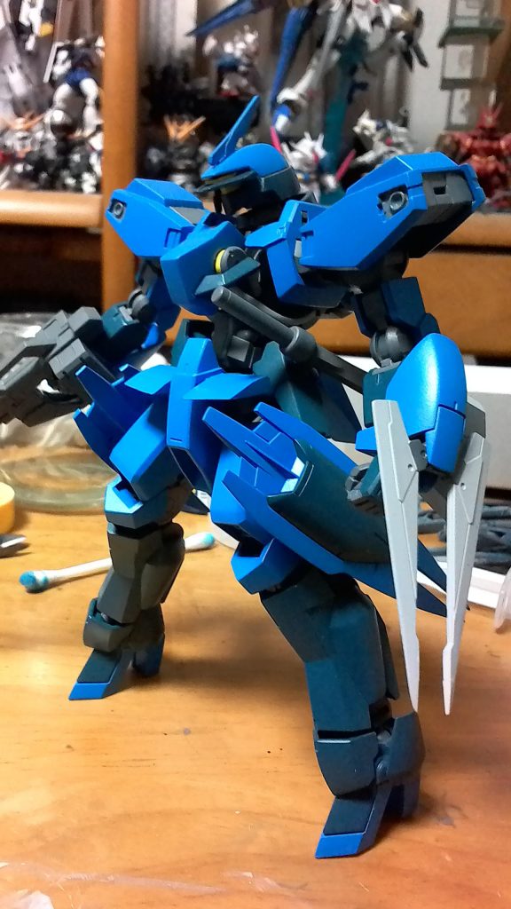 塗装が終わって1度どんなもんか確認の為組み上げてます。最近じゃ塗装ハゲが怖くて組み立てもせずにデカールまでやっちゃいますが