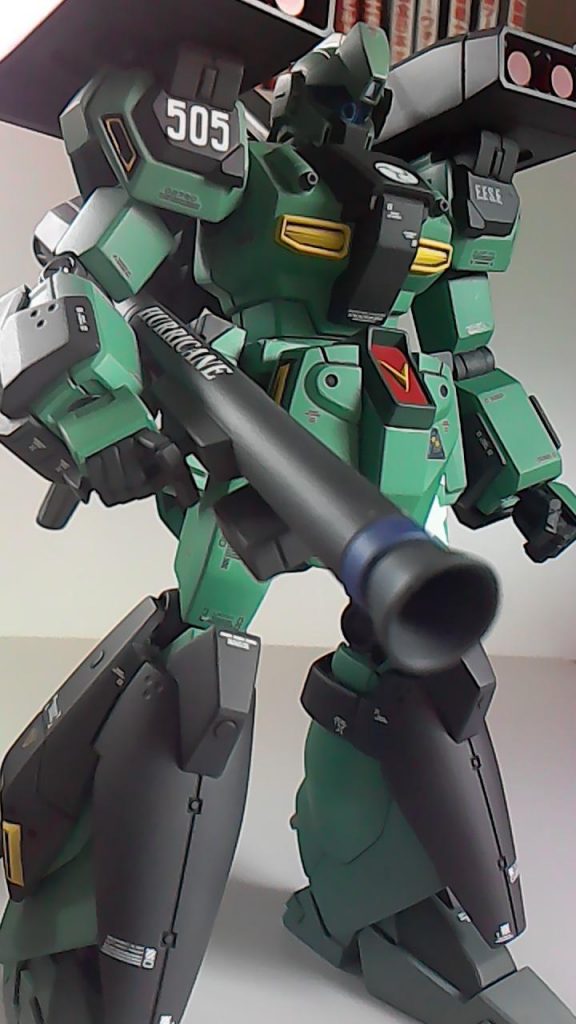 バズーカの先端って色違ったのね…塗装中に気付いて良かったよ。hurricaneデカールはいつものm4シャーマン