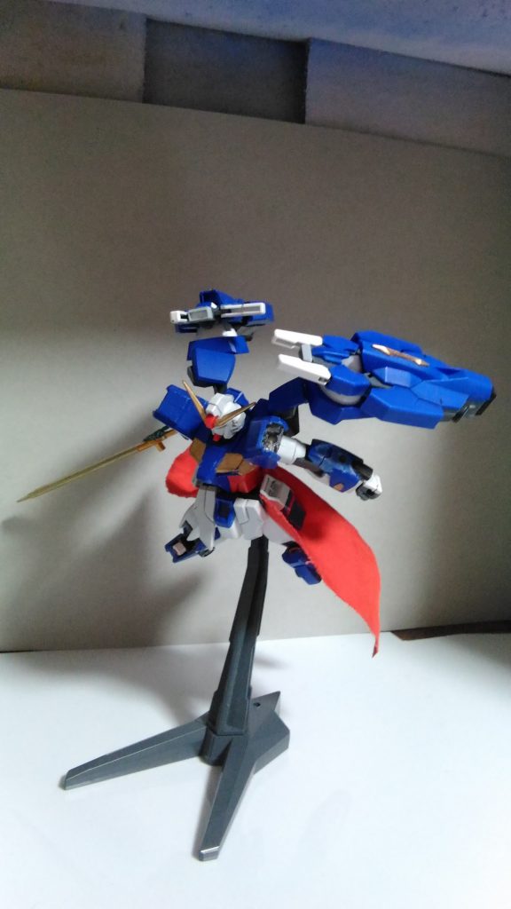 マルチパーパス要素その1
ブースター。推進力がUPし、剣での突撃の威力もUP!新規のスラスターを装備。GN粒子を燐光のように振り撒きながら飛翔する姿は、もはや美しい...