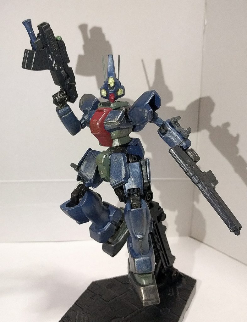 以上、ドートレス·アサルトでした
どうしても全身が可動するドートレスが欲しいという思いで製作した本機ですが、今まで製作してきた物の中で最も苦労させられました
パーツの一つ一つがかなり分厚く削るにしても切るにしても相当な力と時間がかかり、旧キットを改造するのが、いかに大変かを知れる良い経験になりました