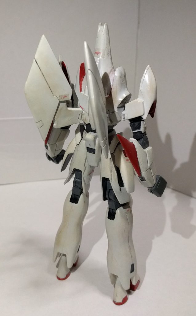 ただでさえ立体物が少なくも人気が高いトーラスの貴重なキットです、
今回は前回のドートレスと異なり大幅な改修はしておらず、主に腕と脚部の関節部を他キットのジョイントパーツに交換し一部に手を加えた程度の改造となってます